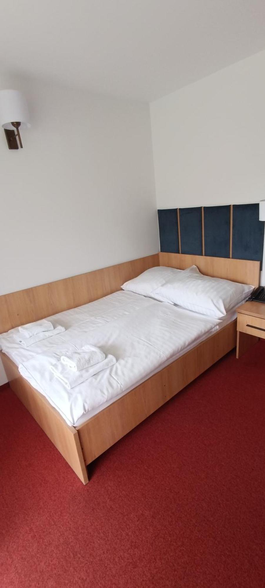 Ski Hotel Piwniczna-Zdroj ภายนอก รูปภาพ